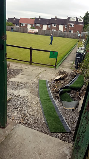 Hadfield Bowling Club Entrance